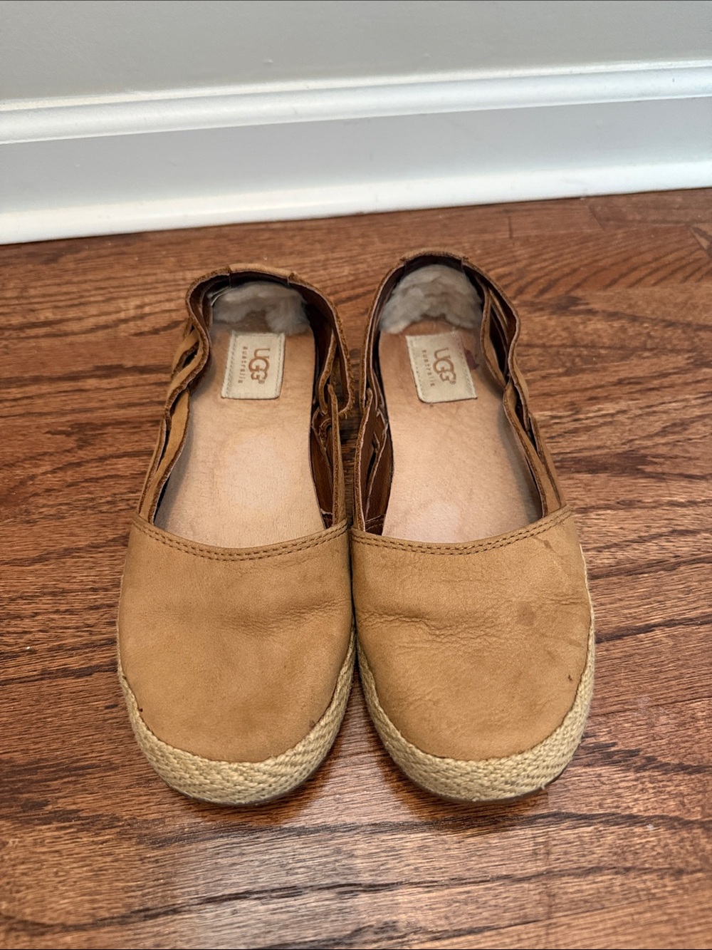 🥳 5 for $25 BUNDLE UGG Cicily espadrille slip-on flats
